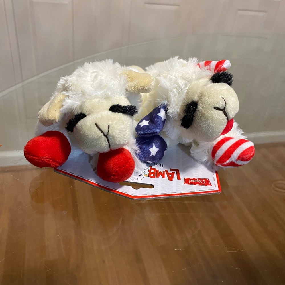 LambChop Set Of 2 Dog Toy With Squeaker 6”